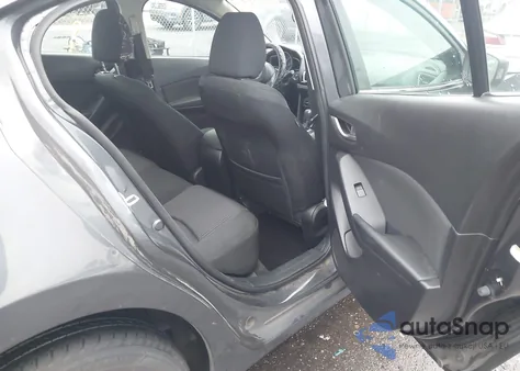 2016 Mazda Mazda3 I Touring z USA, uszkodzony, nr VIN 3MZBM1V77GM257024